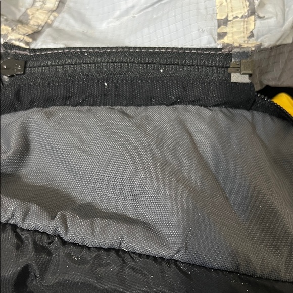 Spyder Vented Thinsulate Insulated Ski Snowboard Jacket - Picture 15 of 16